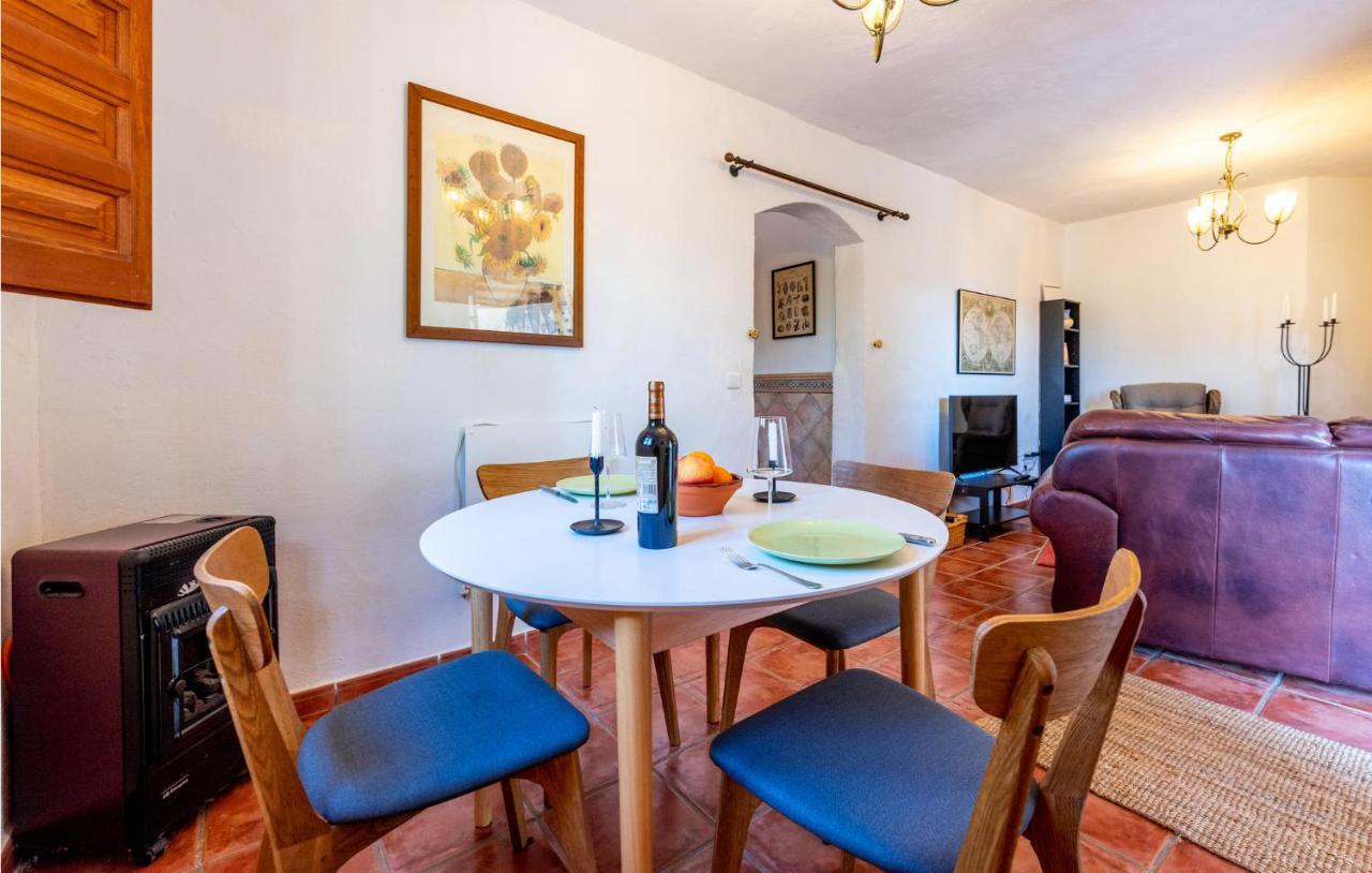 Pet Friendly In Iznate With Kitchen Casa vacanze