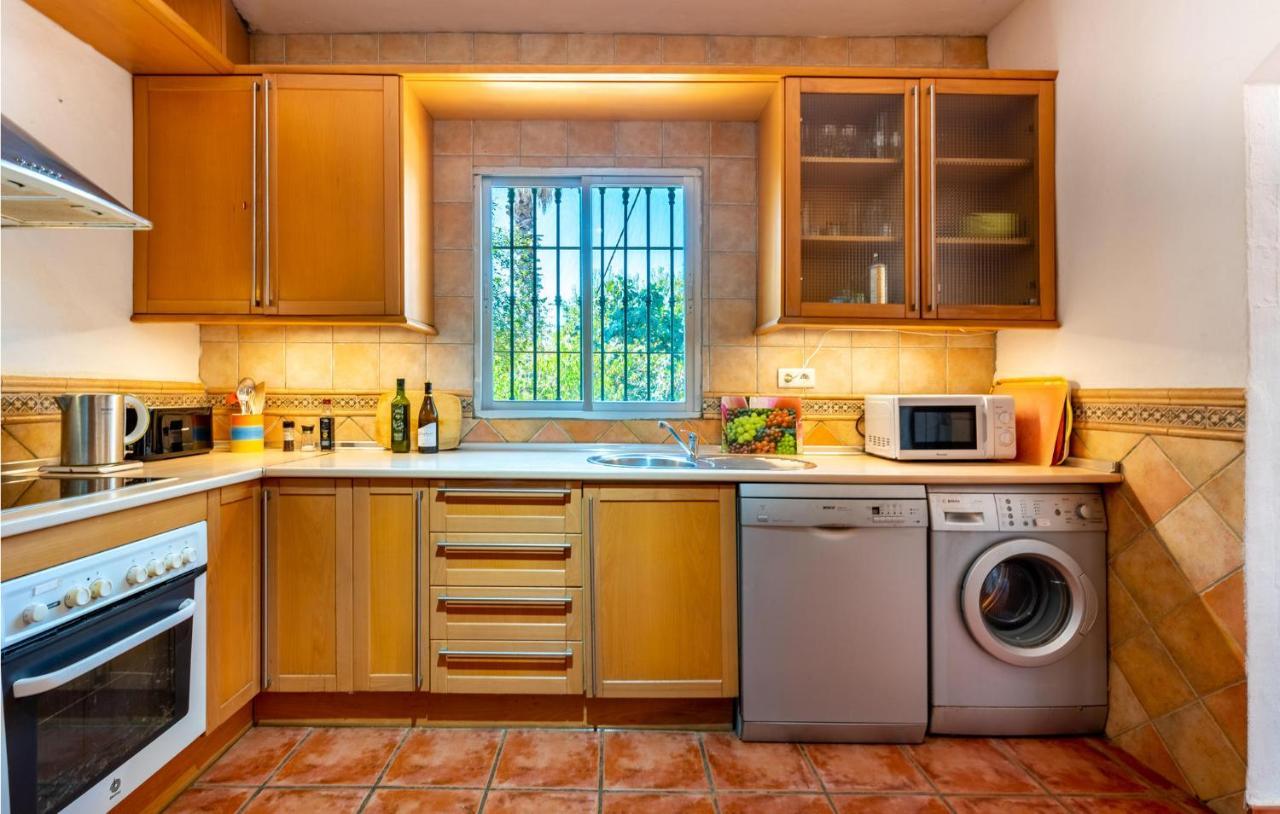 Casa vacanze Pet Friendly In Iznate With Kitchen Málaga