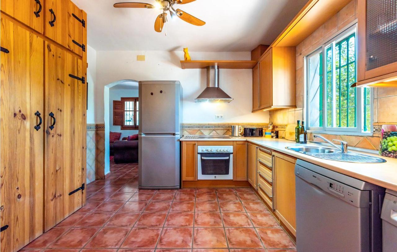 Casa vacanze Pet Friendly In Iznate With Kitchen Málaga